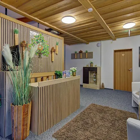 מלון Haus Anna *